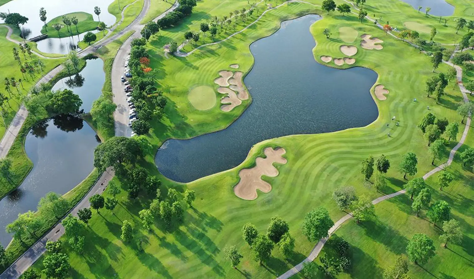 Golf & Country Clubs